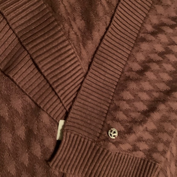 Lululemon divinity poncho - Picture 4 of 4